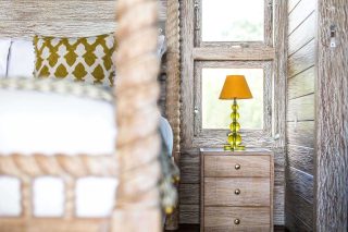 PBN BH Interior Living Day Detail 34 A9549