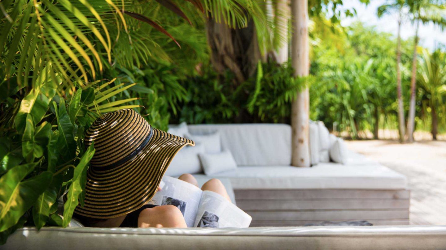 Beach Couch 89 A9821